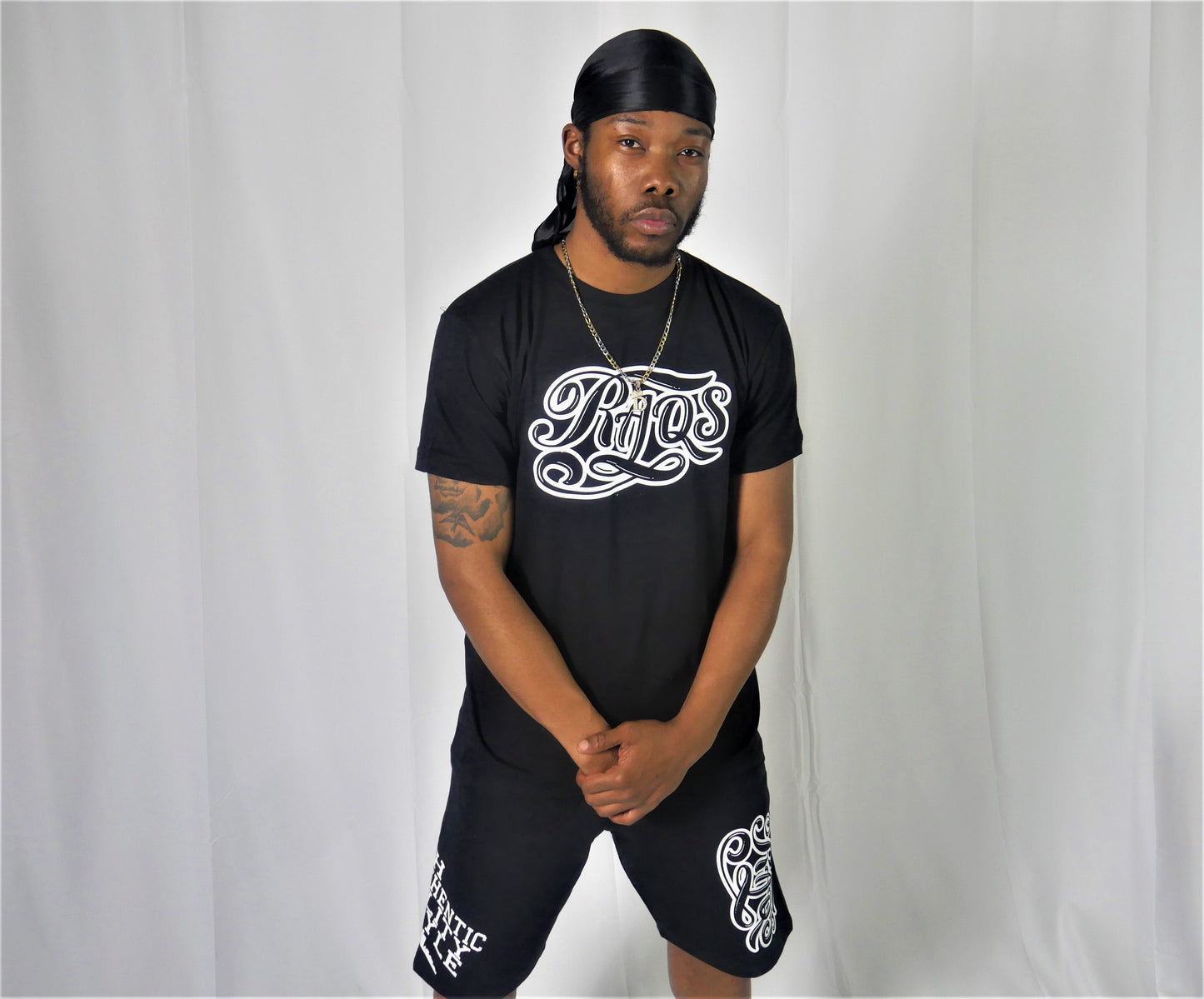 Raqs signature logo Tee (black)